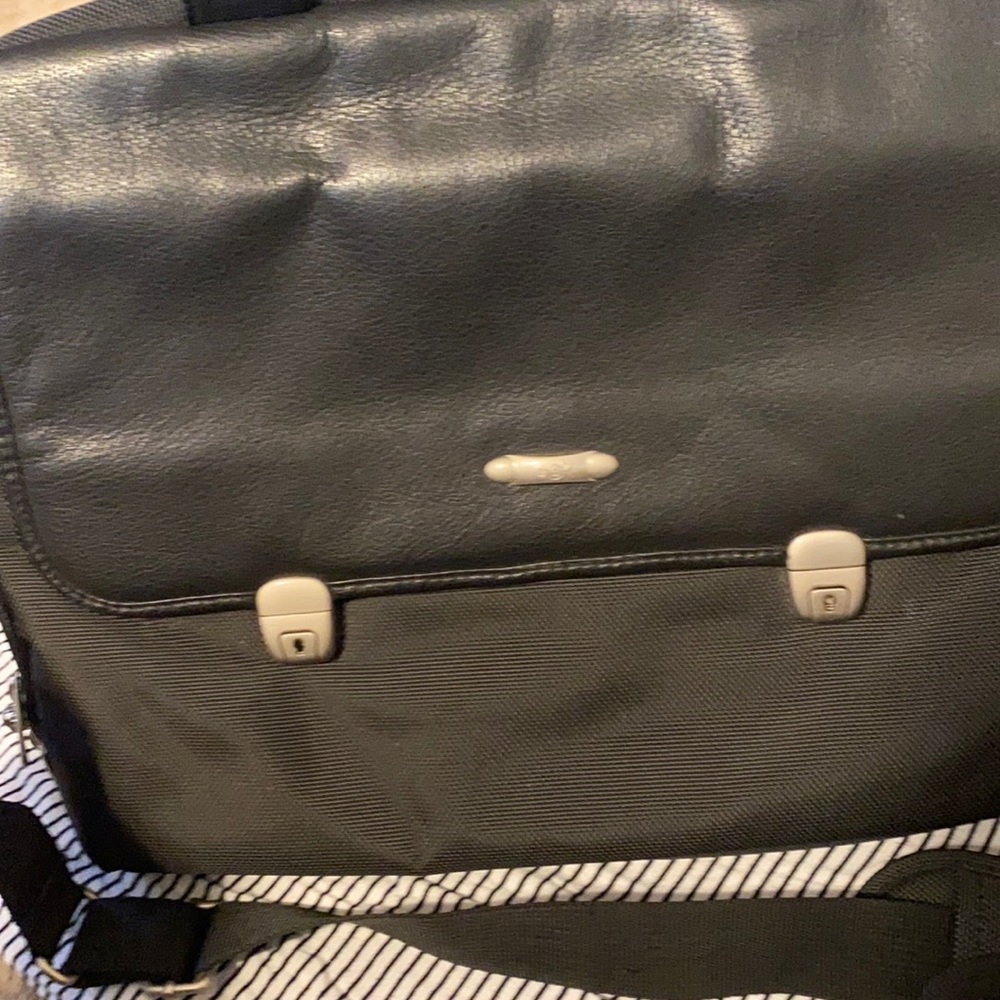 Look Briefcase/ Laptop Bag - Unisex